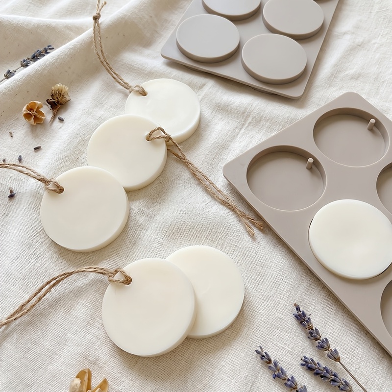 6個の丸いタグ型シリコンモールド DIYアロマセラピーワック - Soap Making Things のレビューと価格